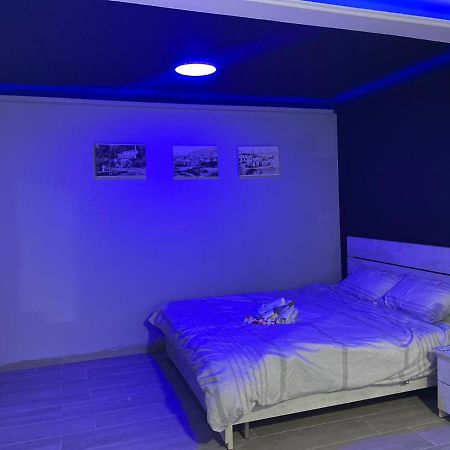 חדרי לייבל Label Rooms Blue & Red Tiberias Exterior photo